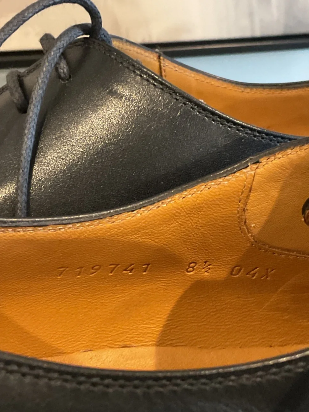 Gucci Mens Calfskin Black Lace-Up Oxfords